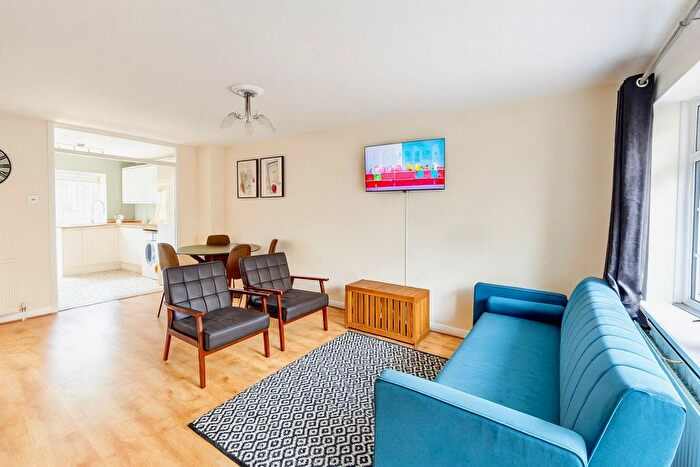 2 Bedroom Terraced House To Rent In Longfellow Road, Worcester Park, KT4