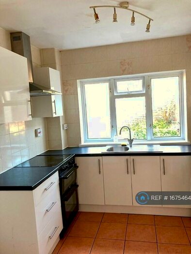 3 Bedroom Terraced House To Rent In Spring Terrace, Swansea, SA1
