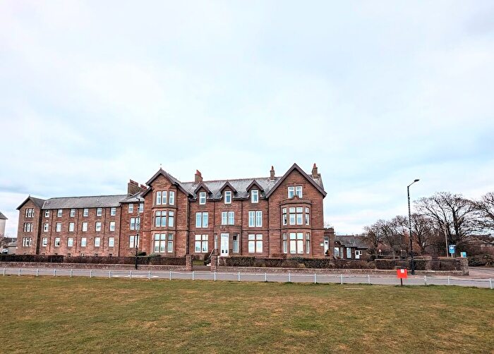 1 Bedroom Flat For Sale In Bruce Court, Links Parade, Carnoustie, DD7