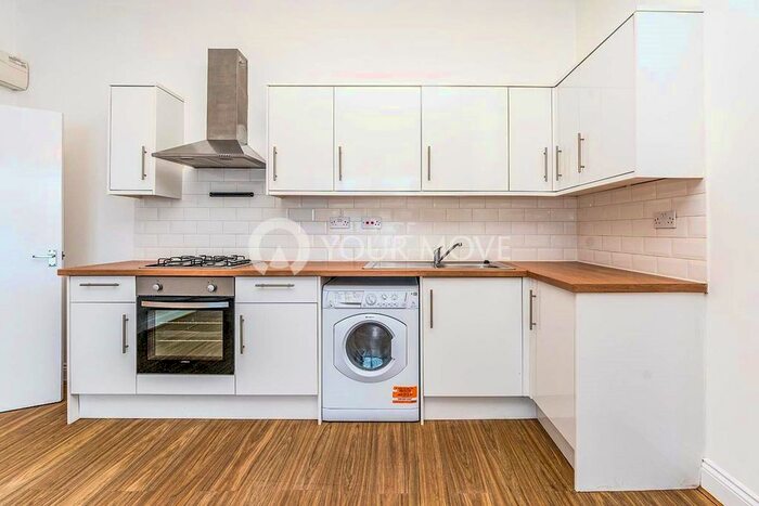 1 Bedroom Flat To Rent In Balmoral Road, Gillingham, Kent, ME7