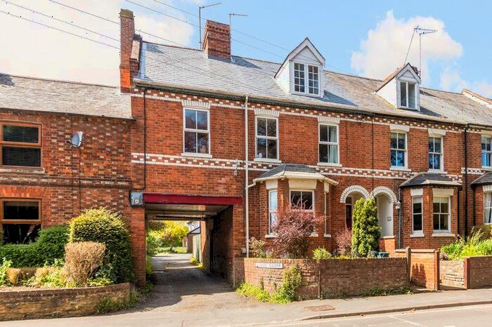 1 Bedroom Flat To Rent In Buckles Close, Abingdon, OX14