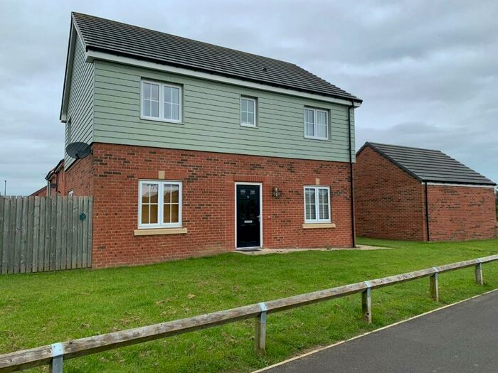 4 Bedroom Detached House To Rent In Parkside View, Backworth, Newcastle Upon Tyne, NE27