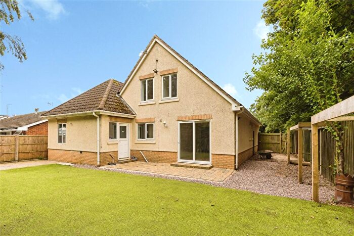 5 Bedroom Detached House For Sale In Whiteway Drive, Gresford, Wrexham, LL12