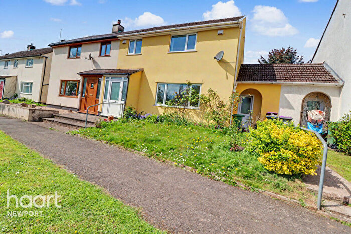 3 Bedroom Semi-Detached House For Sale In Tynewydd Avenue, Cwmbran, NP44