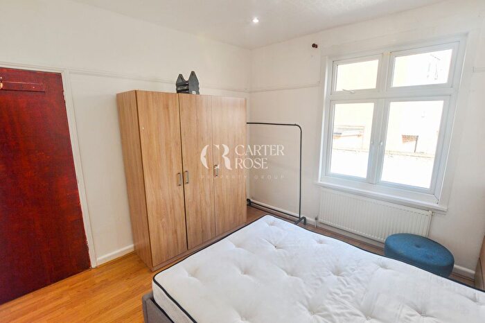 1 Bedroom Flat To Rent In Lavender Grove, Mitcham, CR4