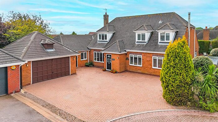 6 Bedroom Detached House For Sale In Chartwell Grove, Mapperley, Nottinghamshire, NG3