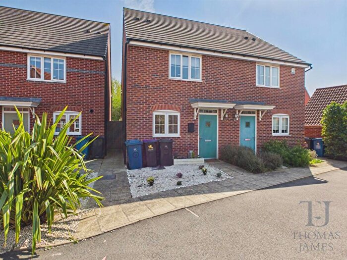 2 Bedroom Semi Detached House For Sale In Rowan Close, Cotgrave, Nottingham, NG12