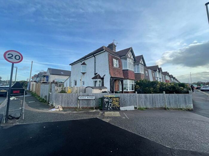 2 Bedroom Maisonette To Rent In Old Shoreham Road, Hove, East Sussex, BN3