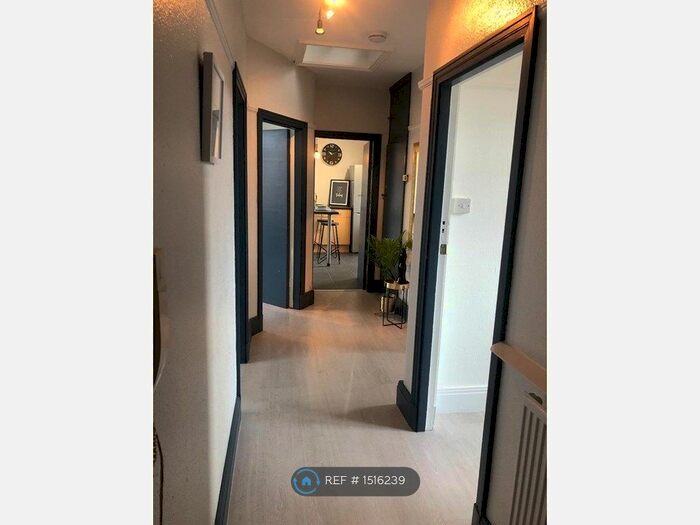 2 Bedroom Flat To Rent In Ealing, Ealing, London, W5