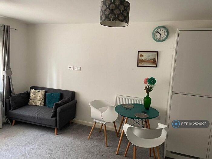 1 Bedroom Flat To Rent In John Street, Luton, LU1
