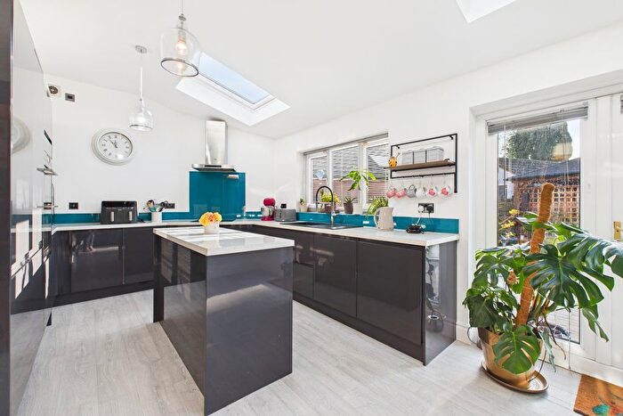 4 Bedroom Semi Detached House For Sale In Wetherby Road, York, North Yorkshire, YO26