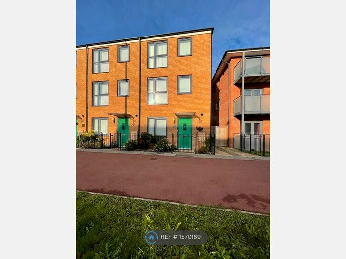 4 Bedroom Semi-Detached House To Rent In Countess Way, Brooklands, Milton Keynes, MK10