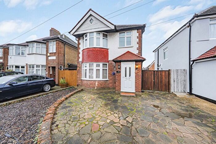 3 Bedroom Detached House For Sale In Angus Drive, South Ruislip, HA4