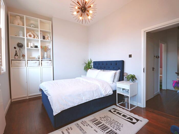 1 Bedroom Flat To Rent In Beethoven Street, London, W10