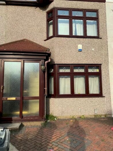 2 Bedroom Terraced House To Rent In Surrey Road, Dagenham, Essex RM10