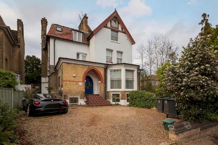 3 Bedroom Flat To Rent In Hornsey Lane, Highgate, N6