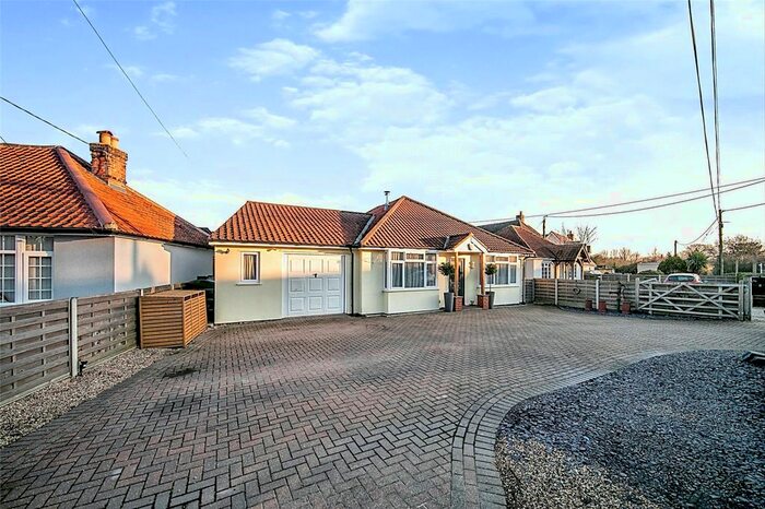 3 Bedroom Bungalow For Sale In Grove Hill, Belstead, Ipswich, Suffolk, IP8