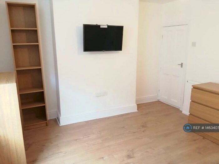 2 Bedroom Flat To Rent In Walmer Street, Lincoln, LN2