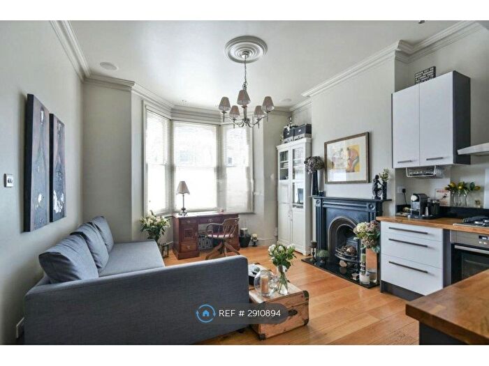1 Bedroom Flat To Rent In Whiteley Road, London, SE19