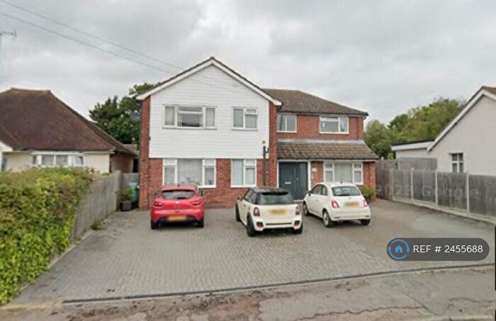 1 Bedroom Flat To Rent In Hillside Road, Burnham-On-Crouch, CM0