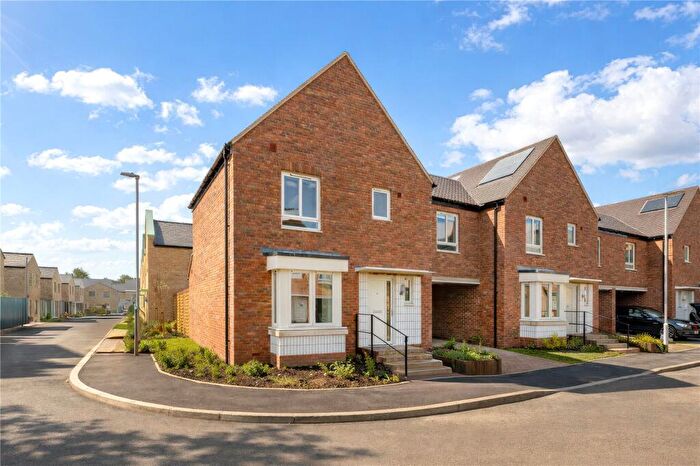 3 Bedroom Terraced House To Rent In Beagle Street, Cambridge, Cambridgeshire, CB3