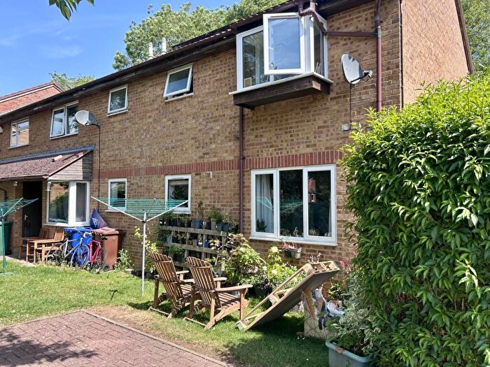 1 Bedroom Semi-Detached House To Rent In Moor Pond Close, Bicester, OX26