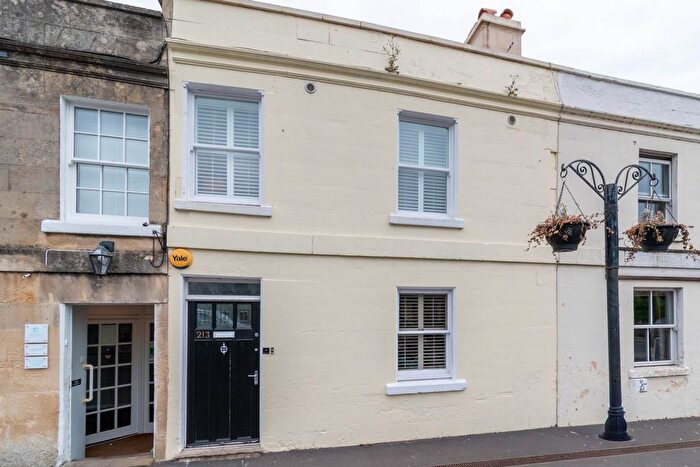 3 Bedroom Terraced House For Sale In London Rd East, Batheaston, BA1