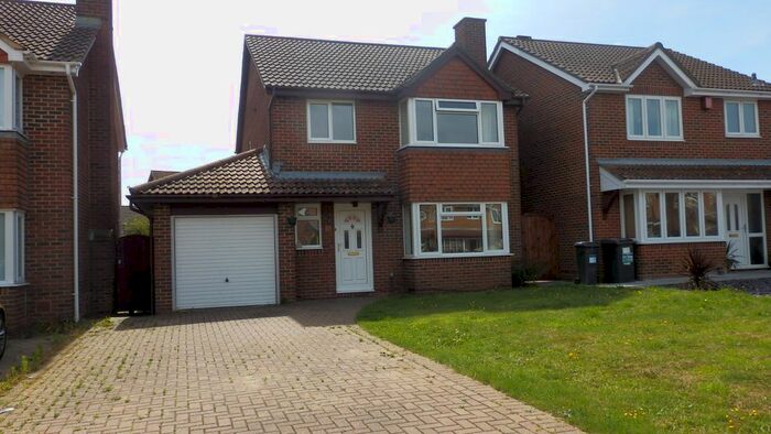 4 Bedroom Detached House To Rent In Beauchamps Gardens, Bournemouth, BH7