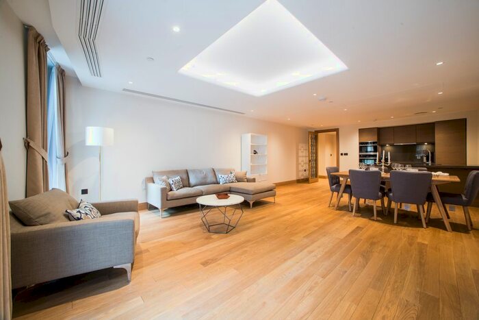 3 Bedroom Flat To Rent In John Islip Street, London, SW1P
