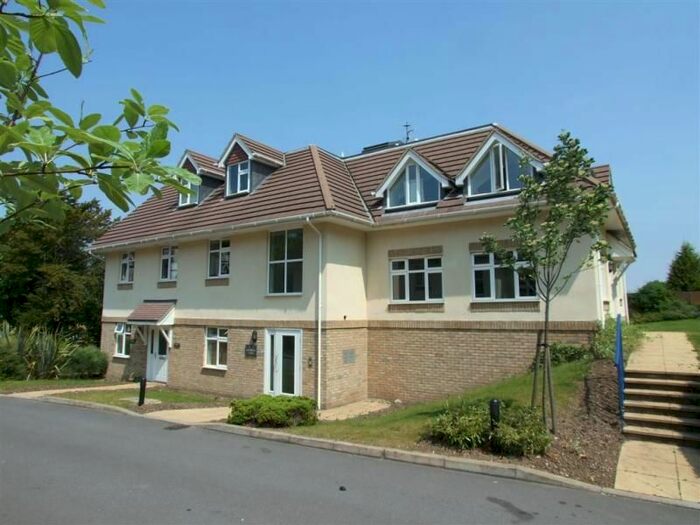 2 Bedroom Flat To Rent In Penwortham Road, South Croydon, CR2