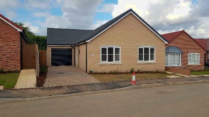 3 Bedroom Bungalow To Rent In Ash Drive, Martham, NR29