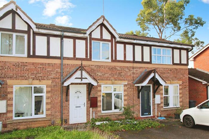 3 Bedroom Terraced House For Sale In Morton Gardens, Town Centre, Rugby, CV21