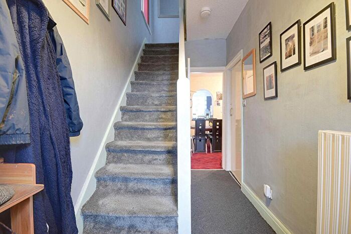 3 Bedroom End Of Terrace House For Sale In Lee Street, Brighouse, HD6