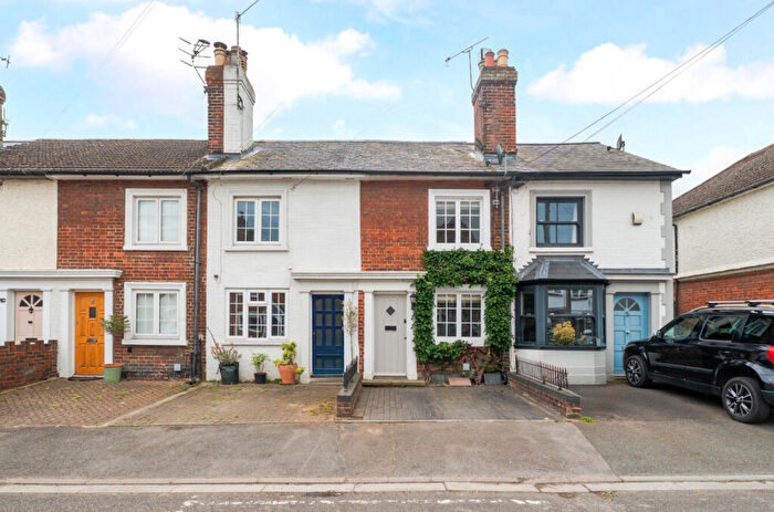 2 Bedroom Terraced House For Sale In Kings Road, Farncombe, Godalming, Surrey, GU7