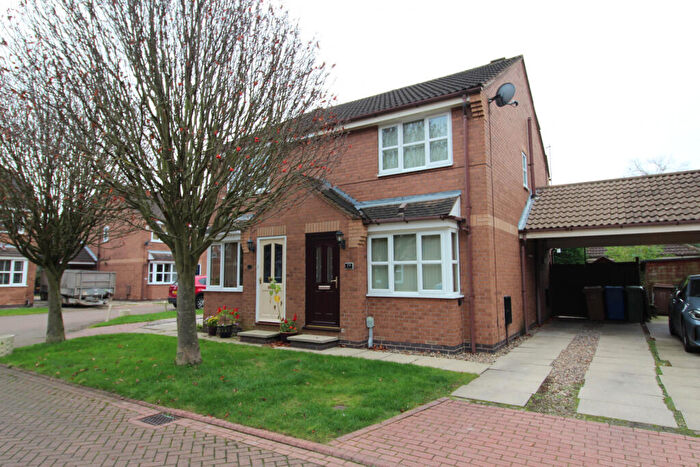 2 Bedroom House To Rent In Cottage Mews, HU17