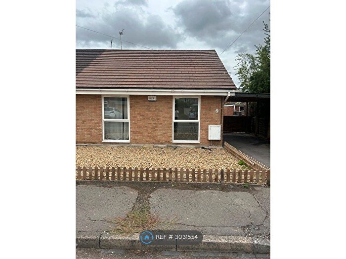 2 Bedroom Bungalow To Rent In Cumberland Crescent, Cheltenham, GL51