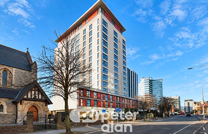 2 Bedroom Apartment To Rent In Admiral House, Newport Road, Cardiff, CF24