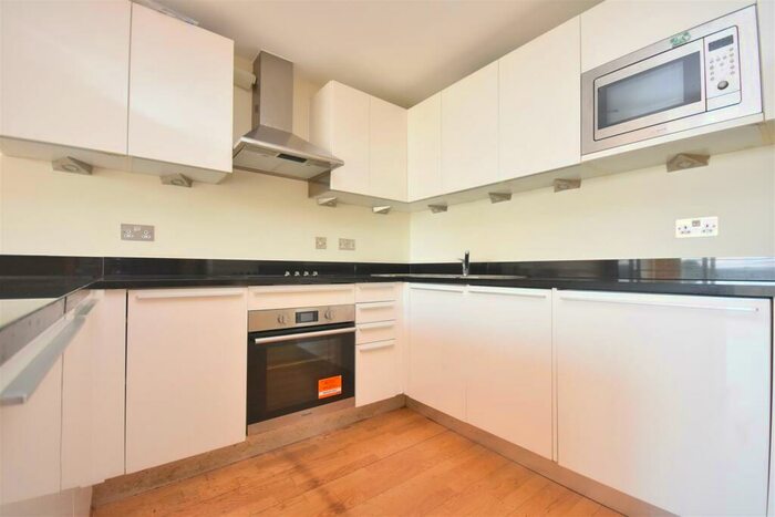 1 Bedroom Apartment To Rent In Apartment Woodlands, Hayes Road, Sully, Vale Of Glamorgan, CF64