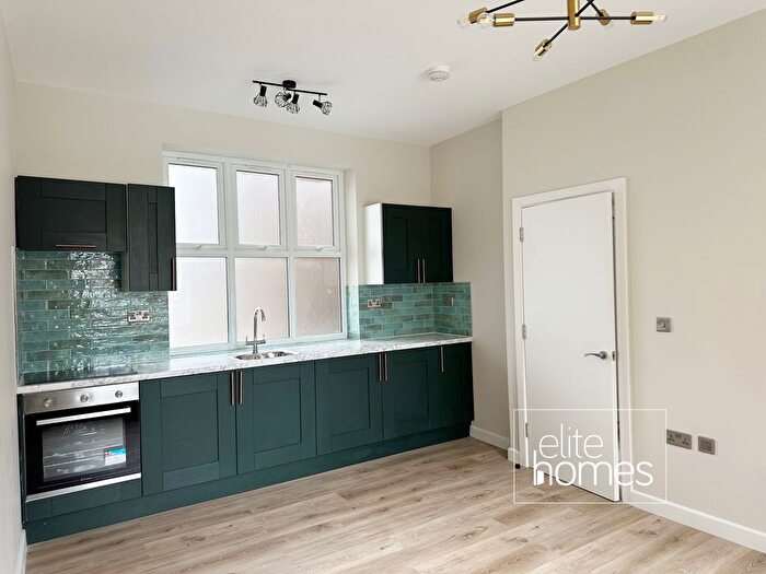 1 Bedroom Flat To Rent In York Street, Twickenham, TW1