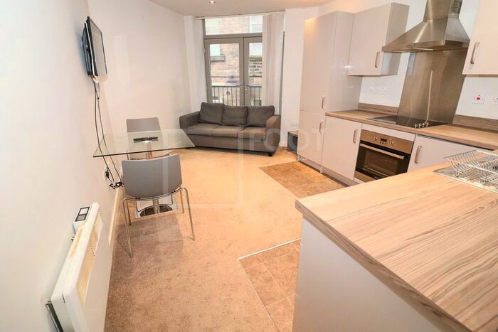 1 Bedroom Flat To Rent In Grattan Mills, Bradford, BD1