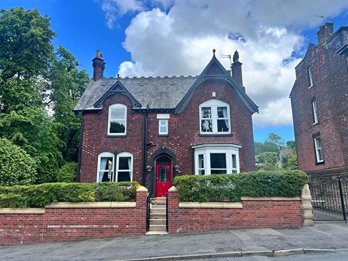 5 Bedroom Detached House For Sale In Thornleigh, Old Road, Stalybridge, SK15