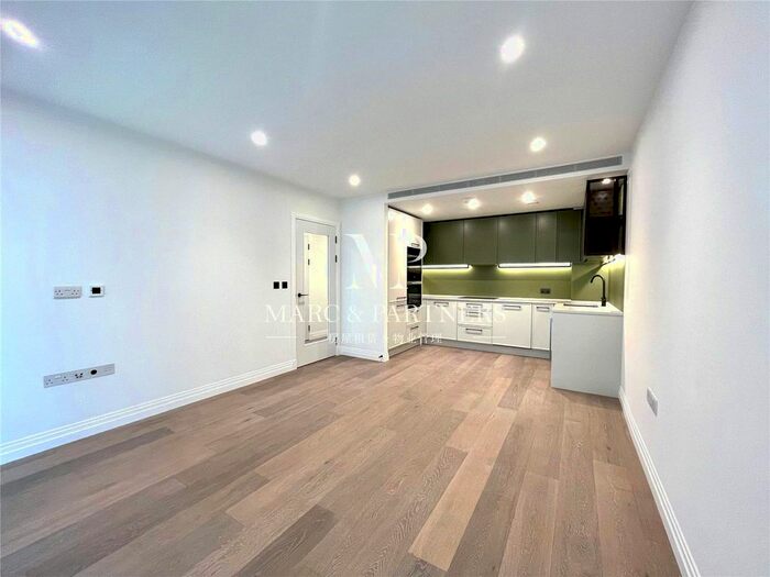 1 Bedroom Flat To Rent In Westwood House, Lockgate Road, London, SW6