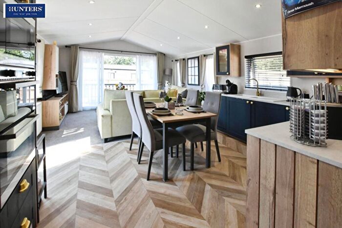 1 Bedroom Lodge For Sale In Butterwick Road, Messingham, DN17
