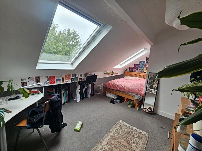 6 Bedroom House To Rent In Consort Street, Leeds, LS3