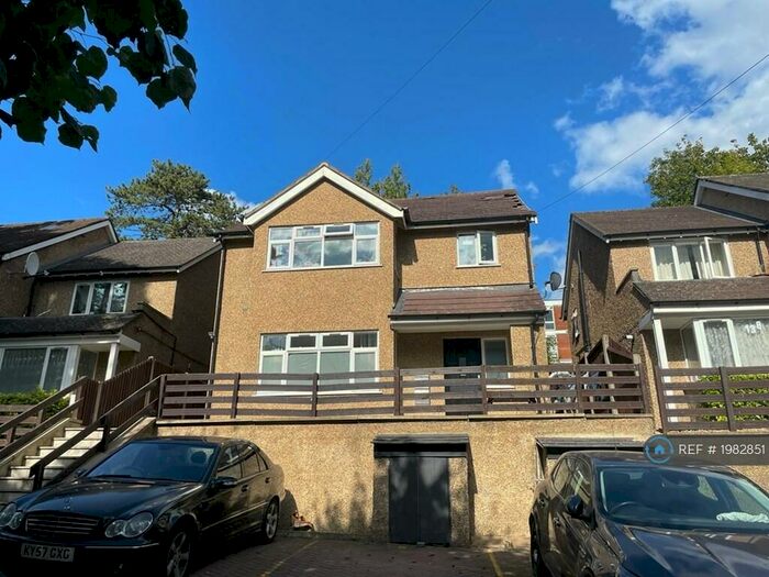 2 Bedroom Flat To Rent In Godstone Road, Kenley, CR8