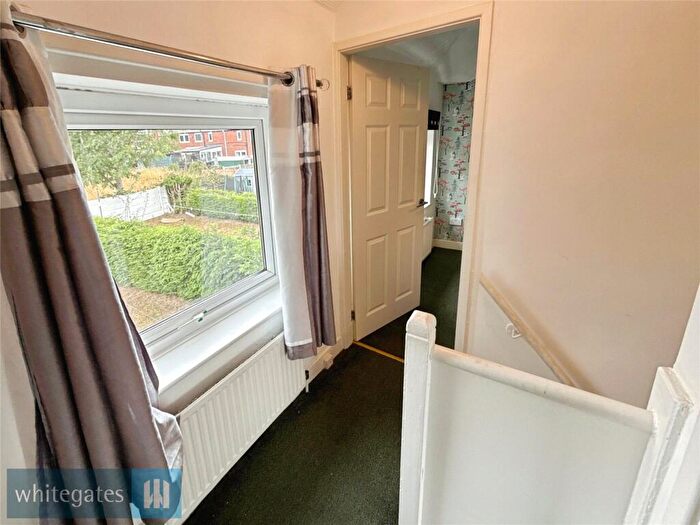 2 Bedroom Semi-Detached House For Sale In Highstone Vale, Worsbrough, Barnsley, S70
