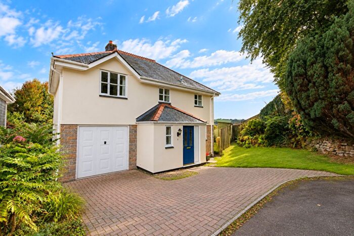 4 Bedroom Detached House For Sale In Meadow Breeze, Lostwithiel, PL22