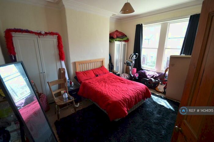 2 Bedroom Flat To Rent In Eighth Avenue, Newcastle Upon Tyne, NE6