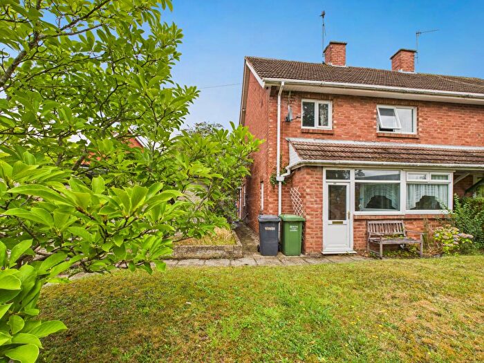 3 Bedroom Semi-Detached House For Sale In Lyttleton Road, Bewdley, DY12