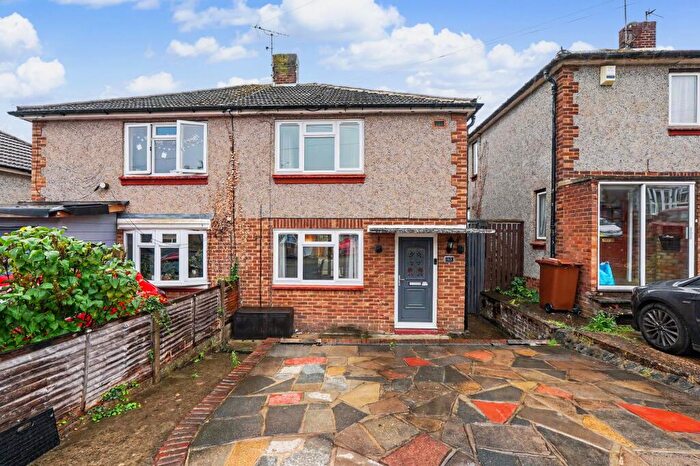 2 Bedroom Semi-Detached House For Sale In Settington Avenue, Chatham, ME5